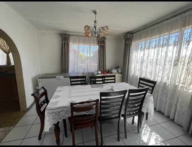 3 BEDROOM FREESTANDING FOR SALE IN RAISETHORPE